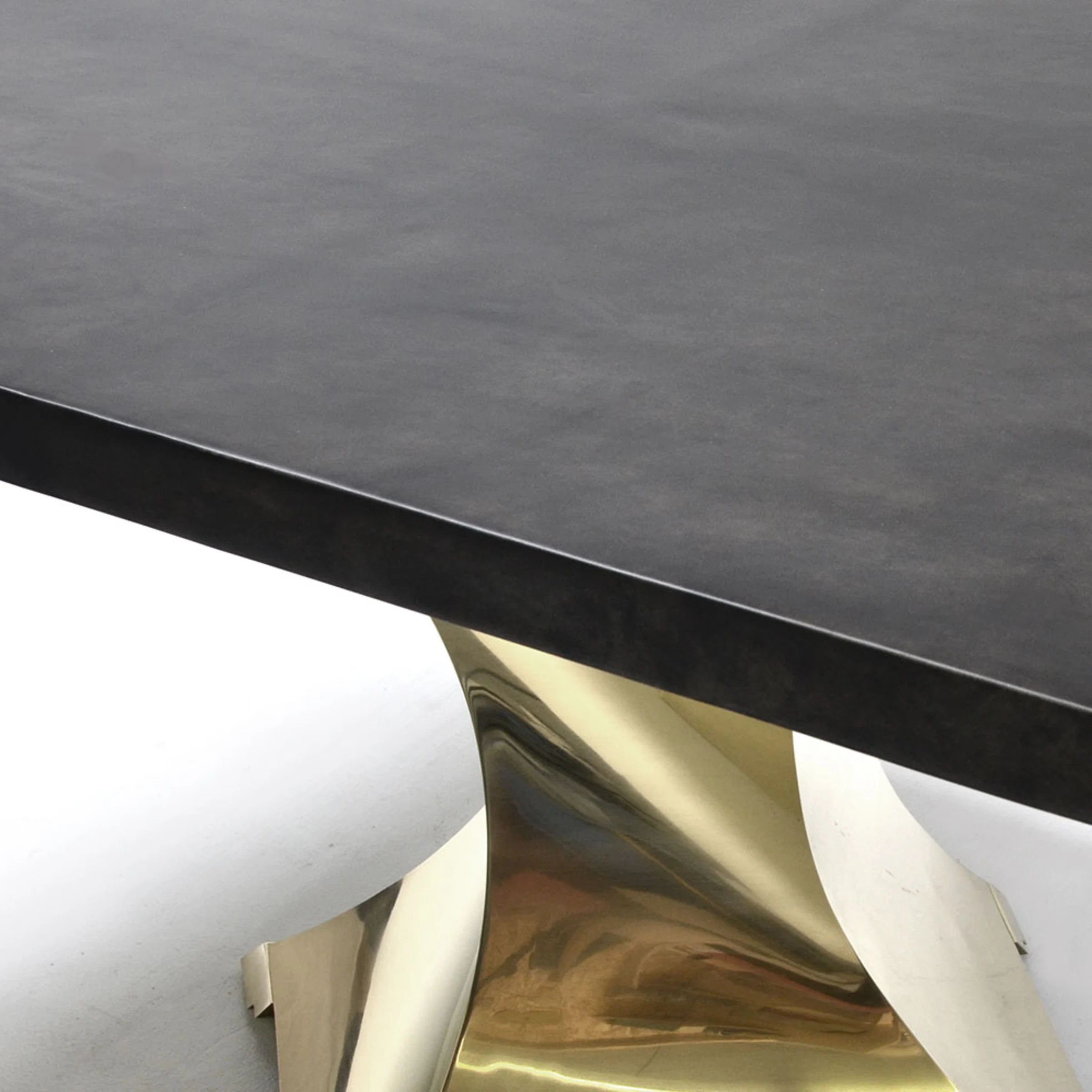 Twister Dining Table - Parchment/Brass