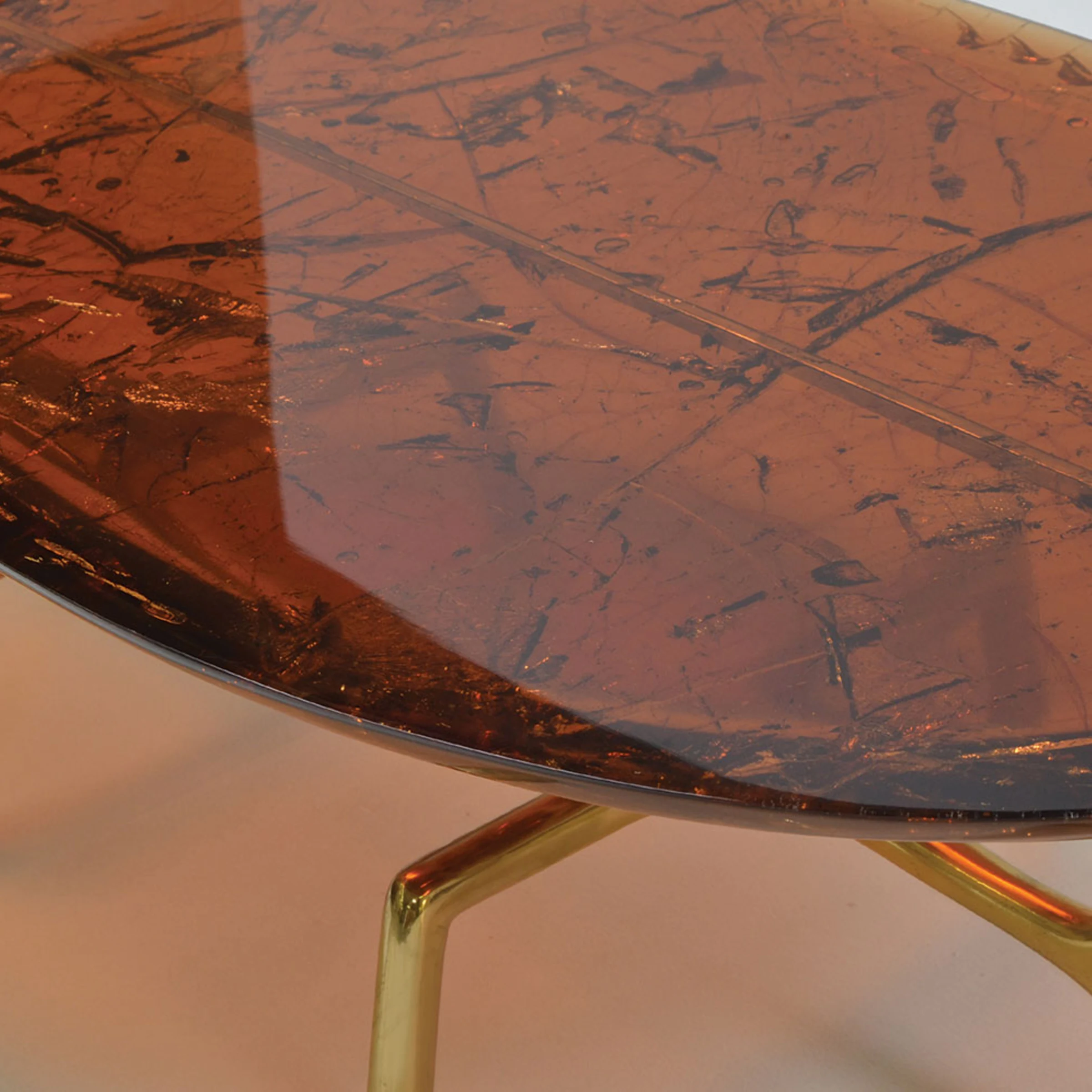 Uovo Fractured Resin Coffee Table