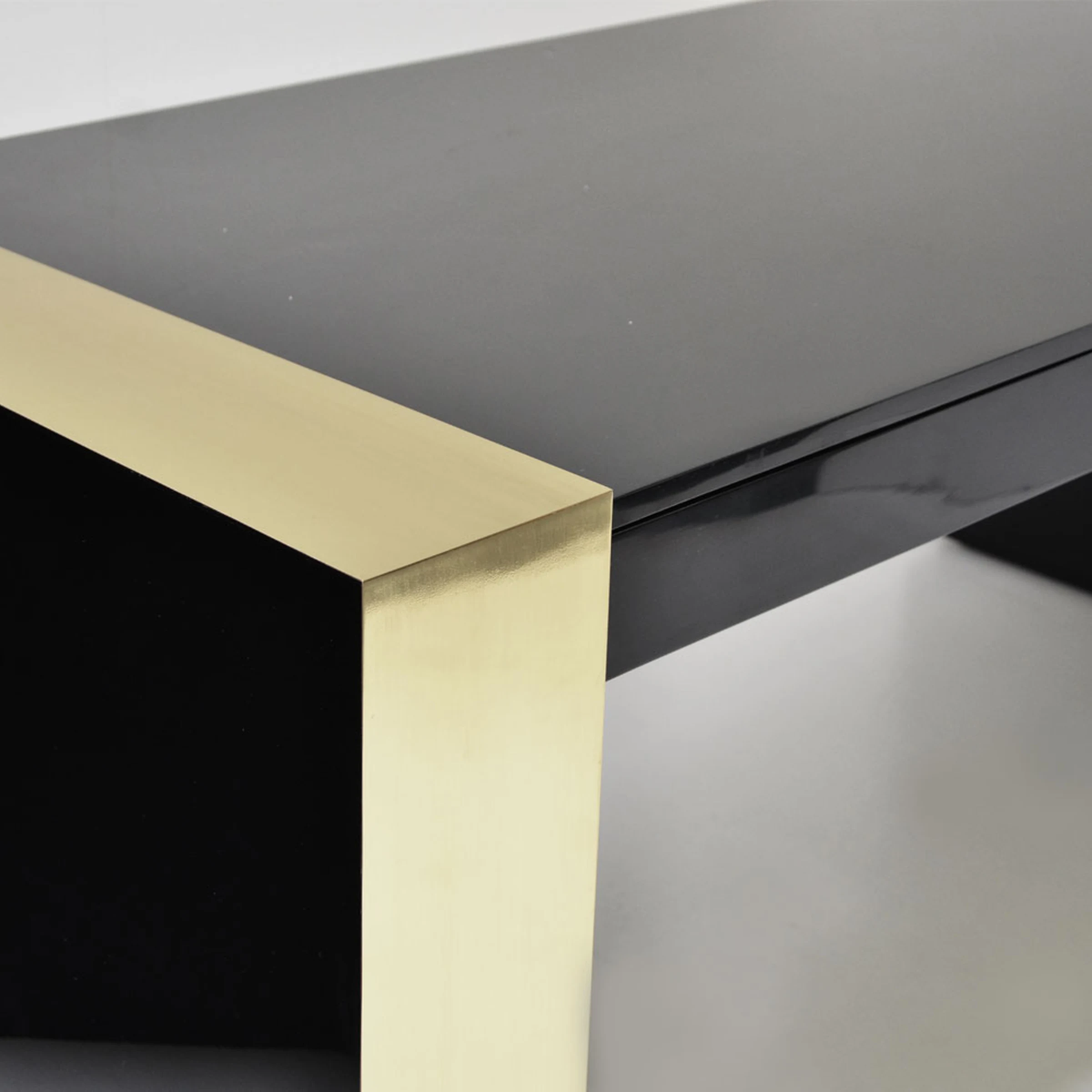 Cuboid Executive Desk