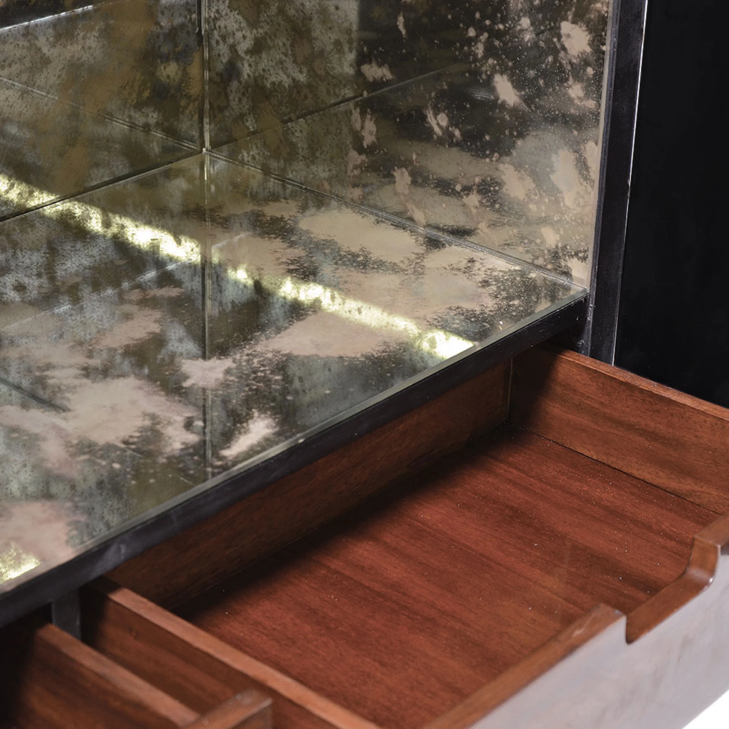 Zelo Bar Cabinet