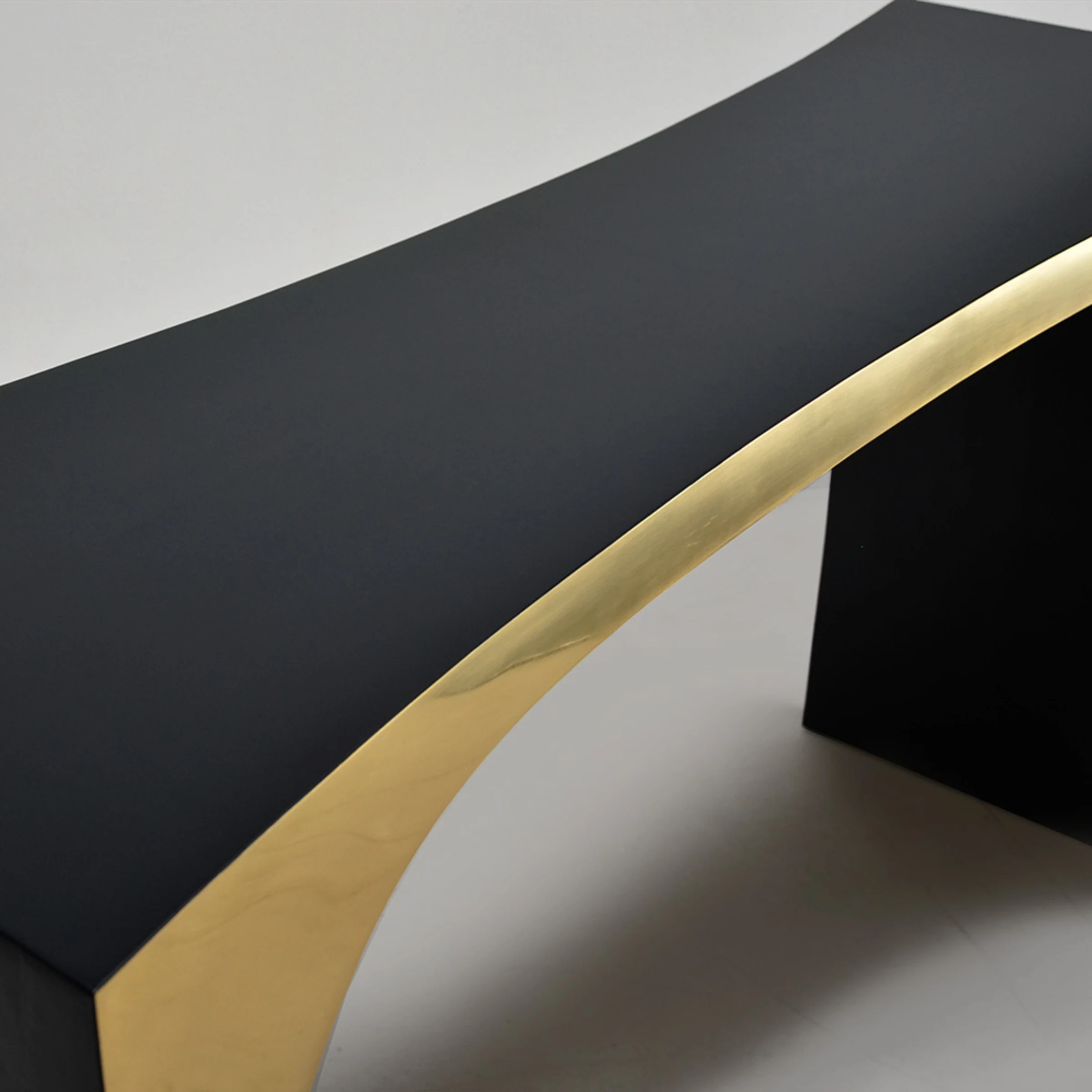 Amplitude Parchment Console